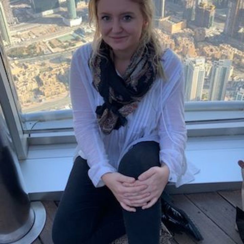 Meet your Posher, Alexis